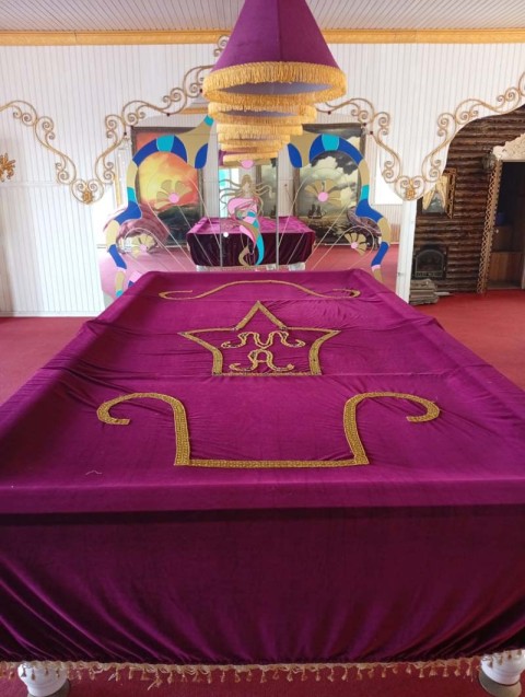 Реализация Бильярдного стола 'Венеция' 12 футов Реализация Бильярдного стола 'Венеция' 12 футов