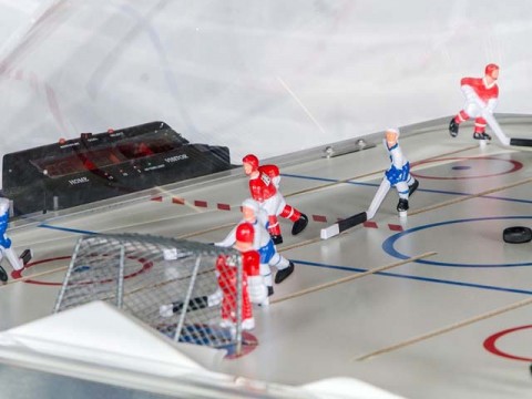 Купить хоккей 'Bubble Hockey' (104 x 91 x 132 см, серебристо-черный) по выгодной цене в Белгороде с доставкой. Характеристики, отзывы, фото